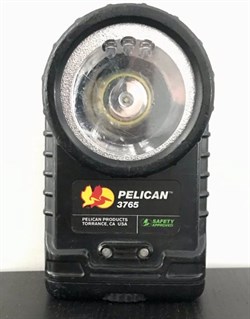 Индивидуальный светодиодный нагрудный фонарь пожарного PELICAN 3765 LED. Состояние - б/у.